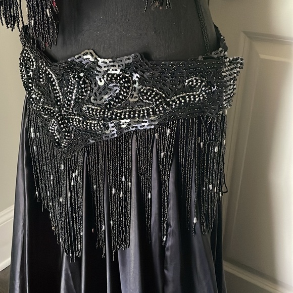 Black Silver Beaded Sequin Belly Oriental Dance Costume Black Green Satin Skirts - Picture 6 of 16